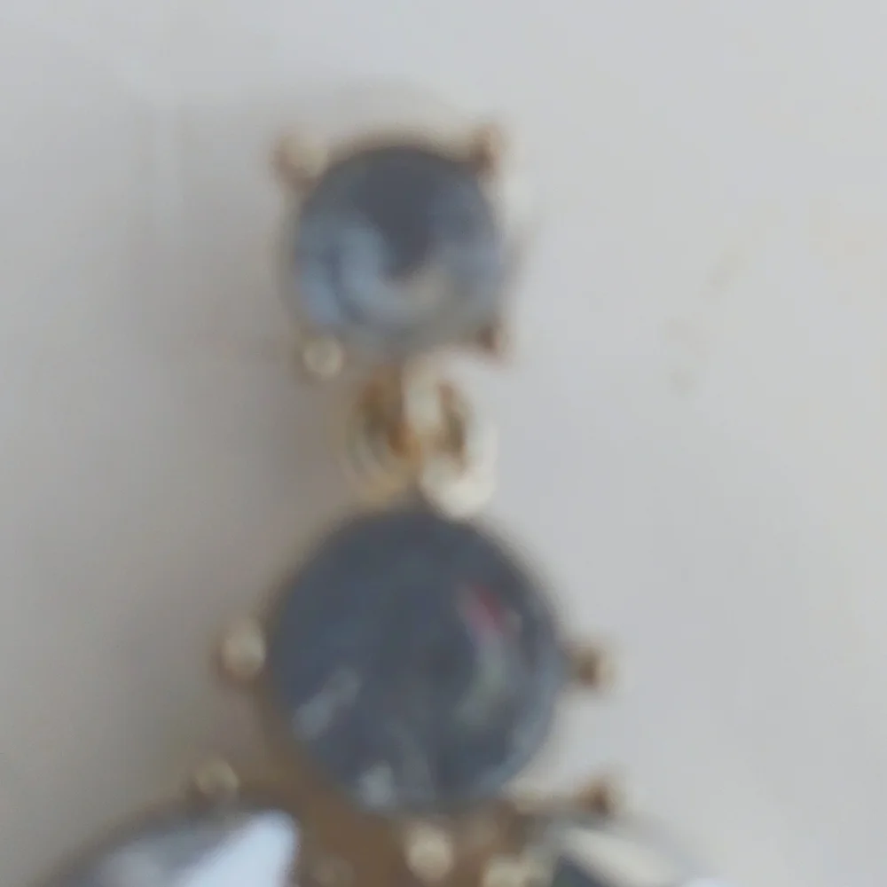 SALE 2 for $7: Metal Dangle Earrings NWOT - Picture 6 of 8